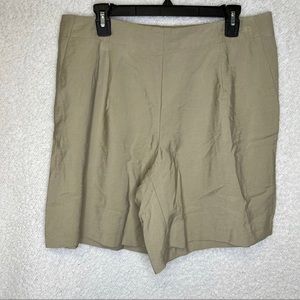 LOFT Petites Women's Pleated Bermuda Shorts Tan Size LP